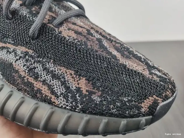 hype MX Oat Adidas Boost Black V2 Yeezy 350 GW3774 0620